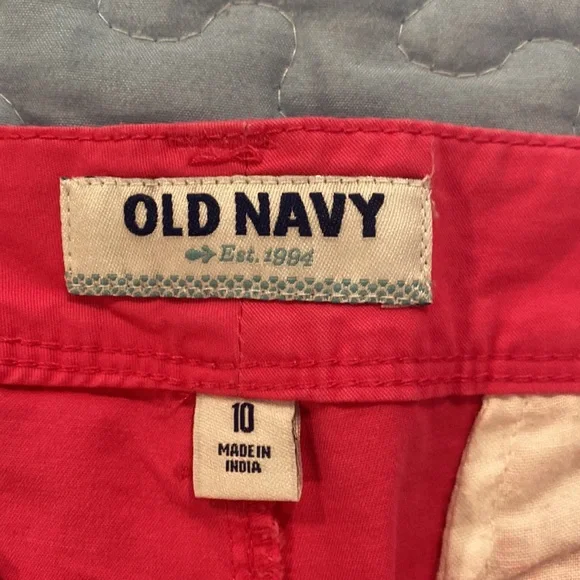 Old Navy hot pink size 10 shorts - Picture 2 of 9